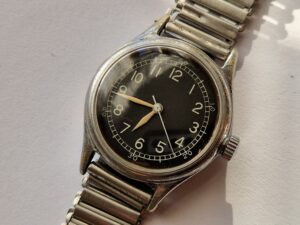 WW2 Military Bulova Type A-11 watch on Military Bonklip bracelet WW2 Military Bulova Type A-11 watch on Military Bonklip bracelet