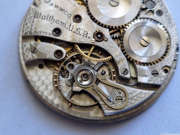 Vintage Waltham Digital Seconds Pocket Watch Movement c.1920