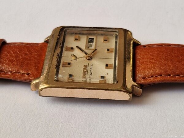 vintage ENICAR Sherpa 100 watch TV Cased Gold plated