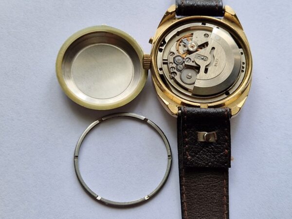 vintage Military SLAVA automatic day date watch