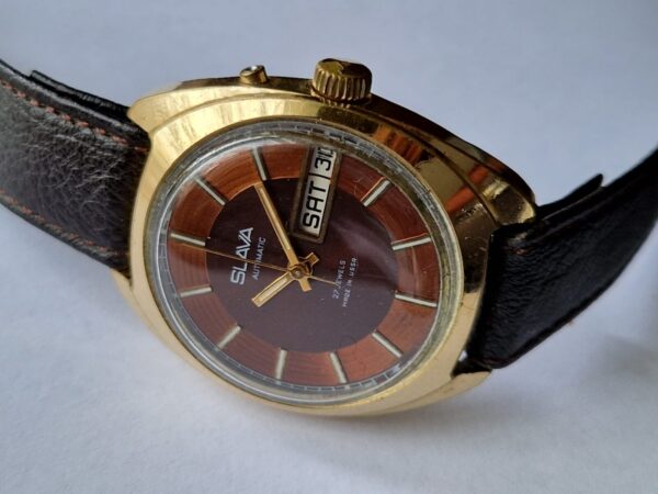 vintage Military SLAVA automatic day date watch