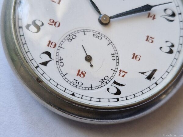 vintage Zenith open face pocket watch fitted with the hand-wound Zenith Calibre 18-28-31 movement.