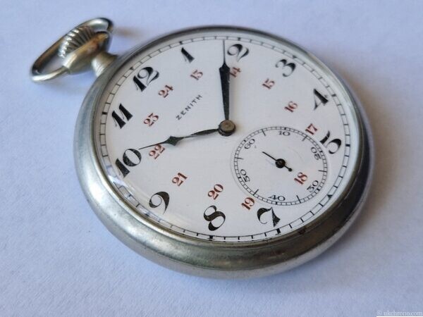 vintage Zenith open face pocket watch fitted with the hand-wound Zenith Calibre 18-28-31 movement.