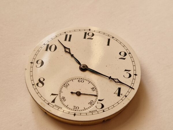 Antique Zenith 16 Size Pocket Watch Movement With Enamel Dial Circa 1915 – 40.3mm