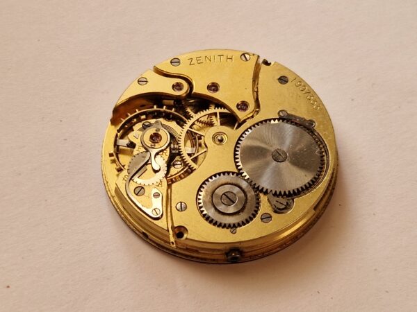 Antique Zenith 16 Size Pocket Watch Movement With Enamel Dial Circa 1915 – 40.3mm
