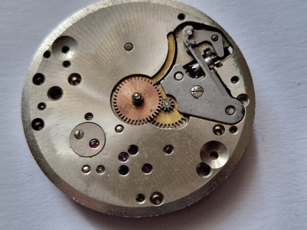 vintage Omega 30T2 watch movement 1939