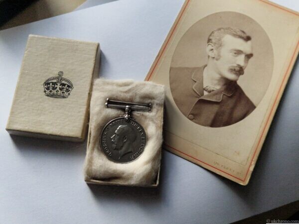 Original George V British War Medal 1914–1918 Named SPR. T.H. HOLDER No. 508223
